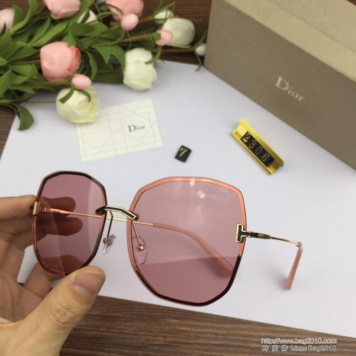 DIOR迪奧 官網同步 歐美風範 原單偏光 女款 太陽鏡  lly1661